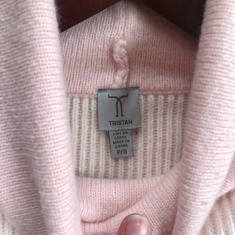 Pink Knit - Picture 7 of 7